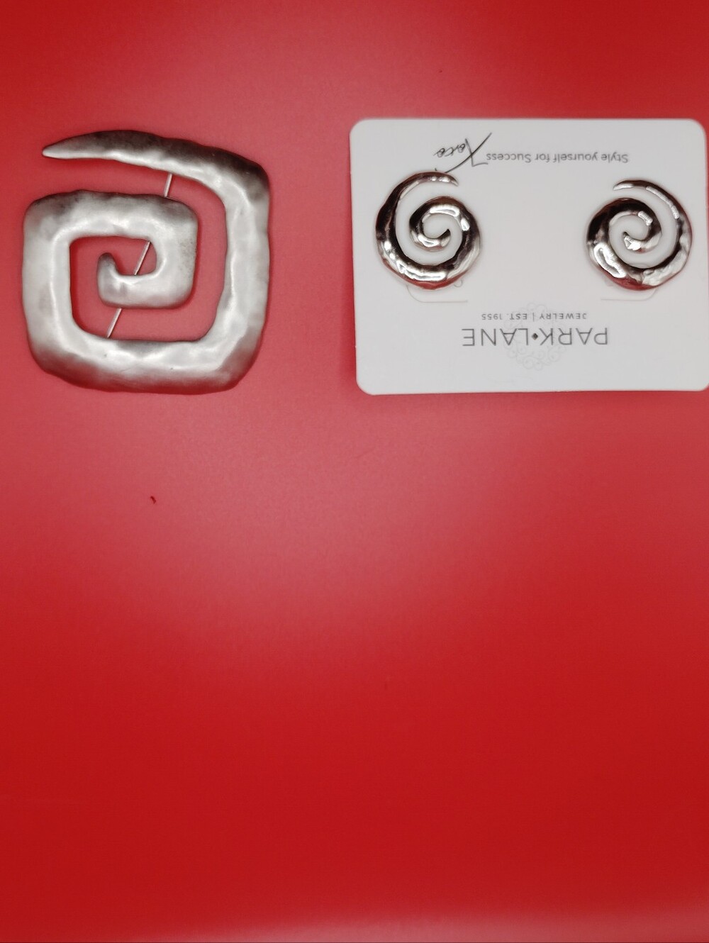 Vintage JJ's Brushed Silver Geometric Swirl Brooch Paired With Swirl NWT earring